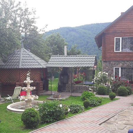 U Romana Яремче Екстер'єр фото