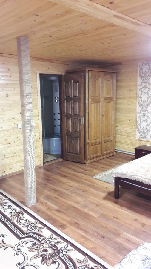 U Romana Яремче Екстер'єр фото